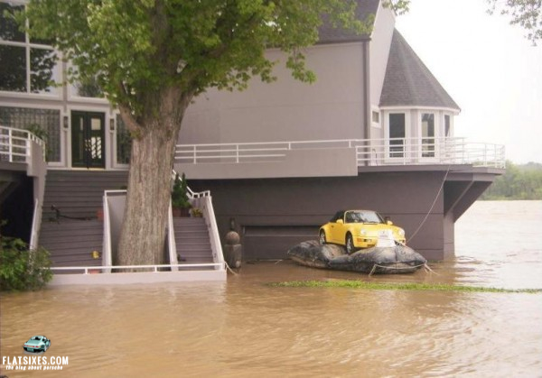 Floating Porsche