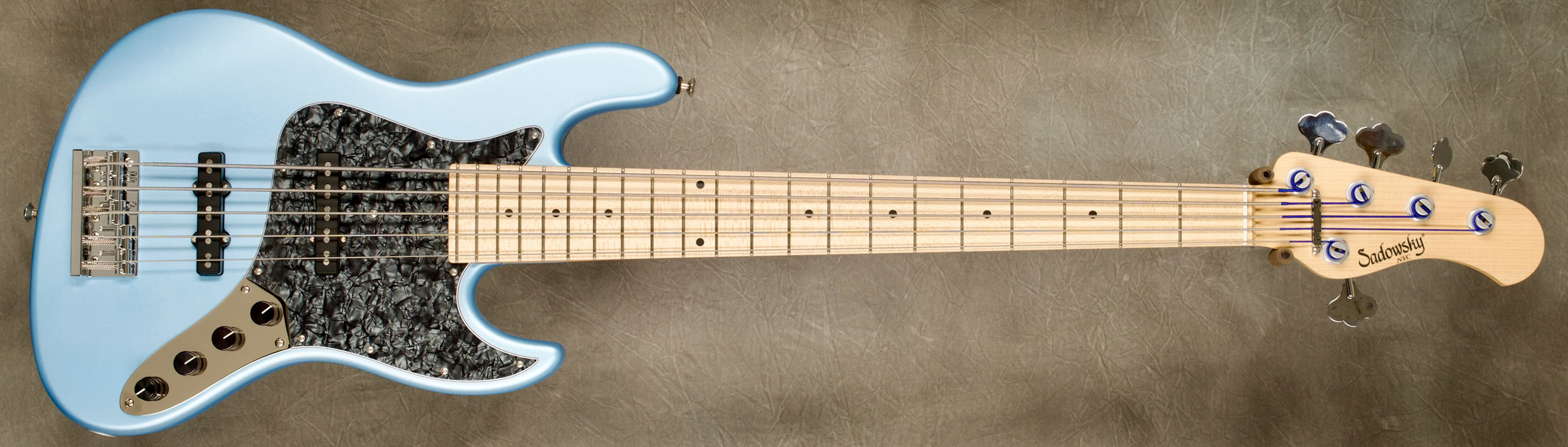 #9467 Satin Ice Blue Metallic 5-21 Vintage.