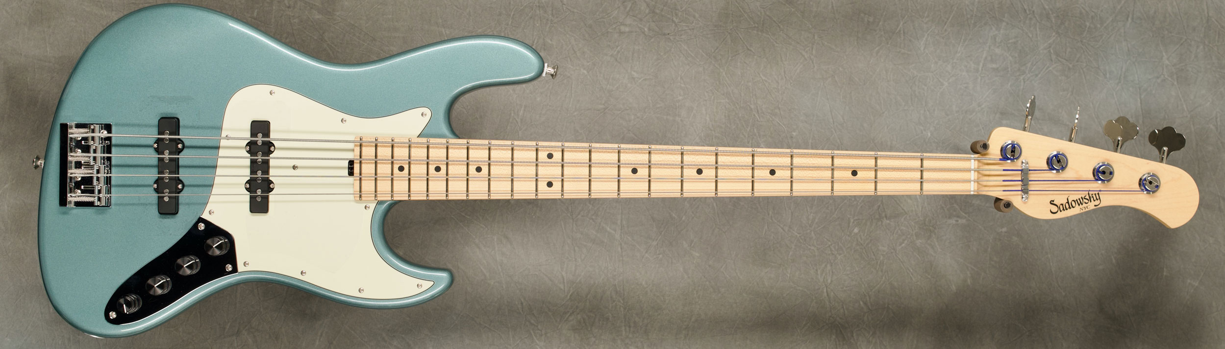 #9001 Pelham Blue 4-21 Vintage.
