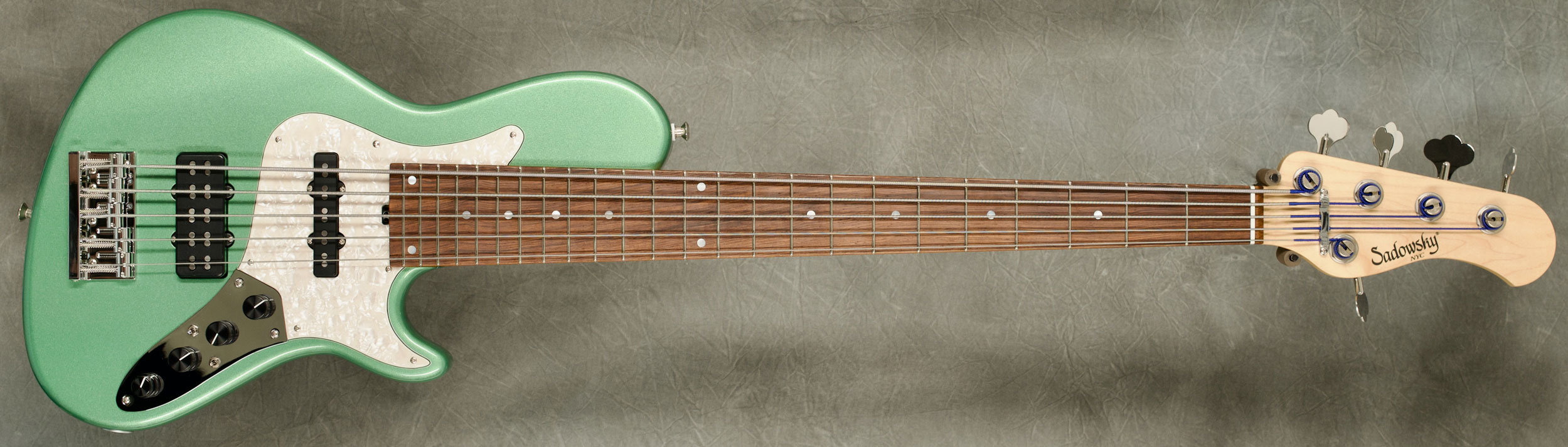 #8864 Sage Green Metallic Single Cut 5-24 Vintage.
