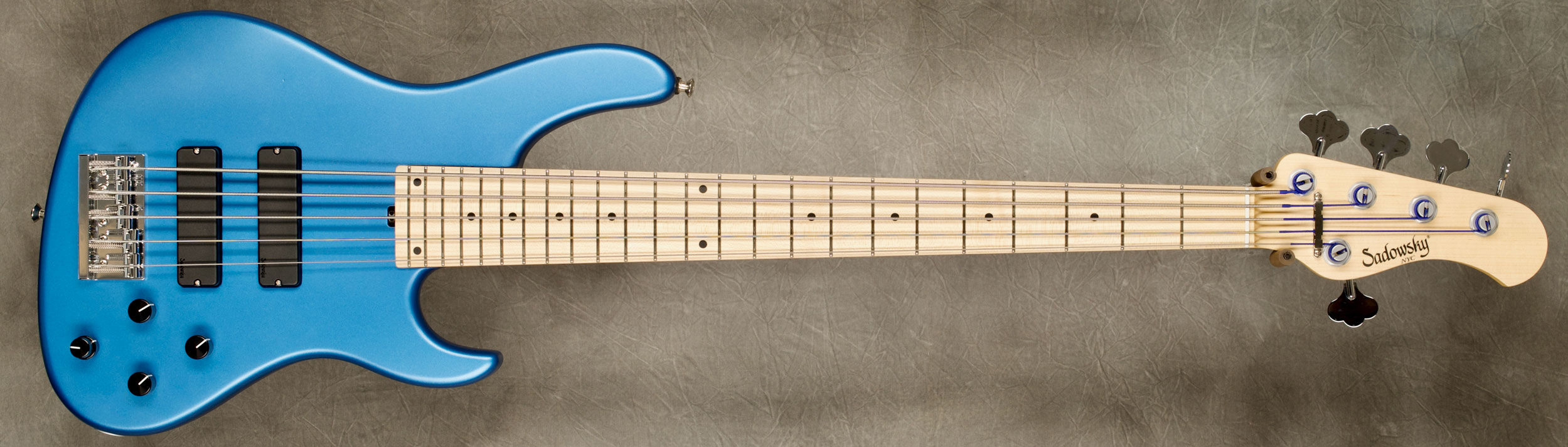 #9470 Satin Lake Placid Blue 5-24 Modern.
