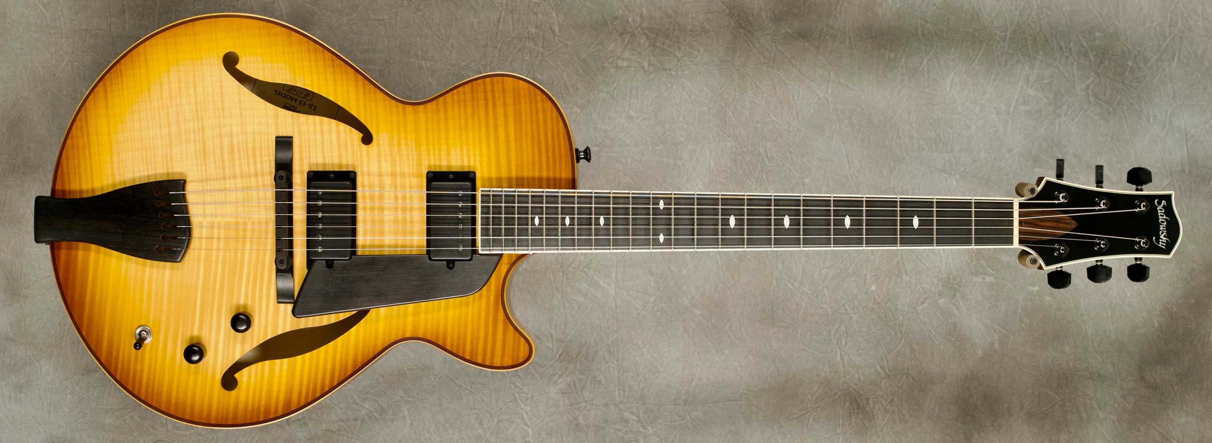 #A1748 Caramel Burst LS-15 Archtop