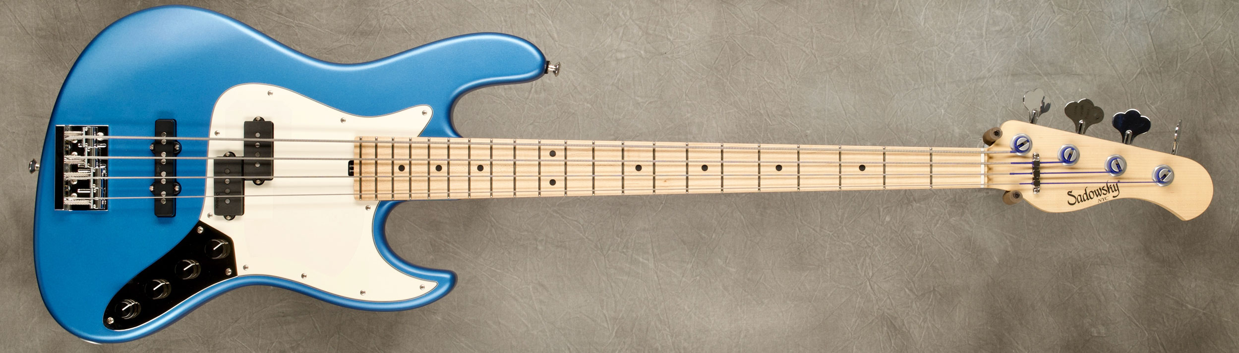 #9469 Satin Lake Placid Blue Verdine White 4-21 Vintage.