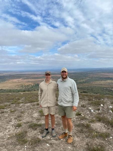 HillsNek head guide Roelof and field guide Tim