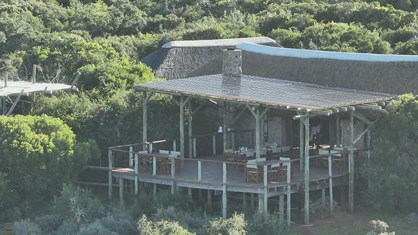 Breakfast tent at Woodbury Lodge