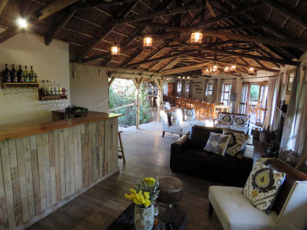 Expanded lounge at Woodbury Tented Camp