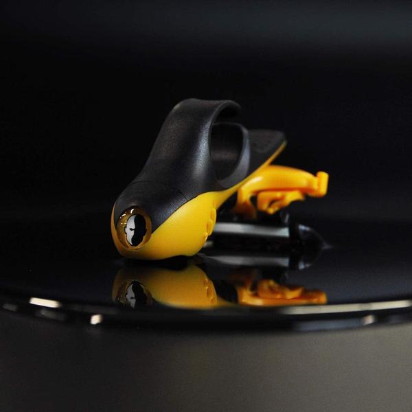 https://headblade.com/collections/moto-razor/products/headblade-moto-razor
