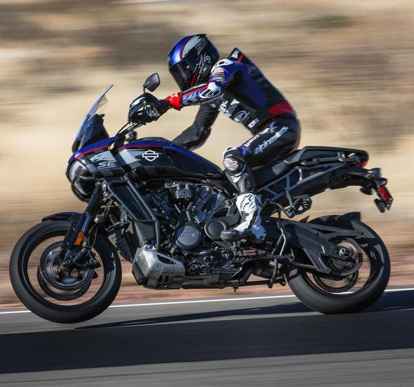 https://www.motoamerica.com/is-the-h-d-pan-am-a-super-hooligan-in-adv-clothing/