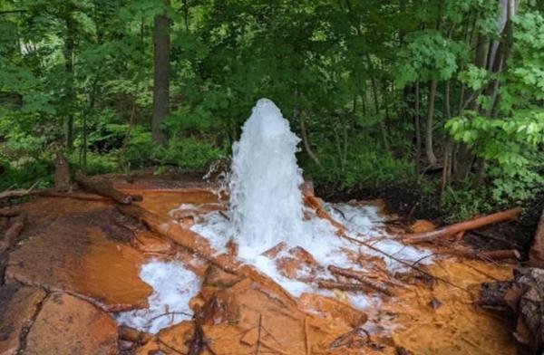 https://www.onlyinyourstate.com/pennsylvania/big-mine-run-geyser-pa/