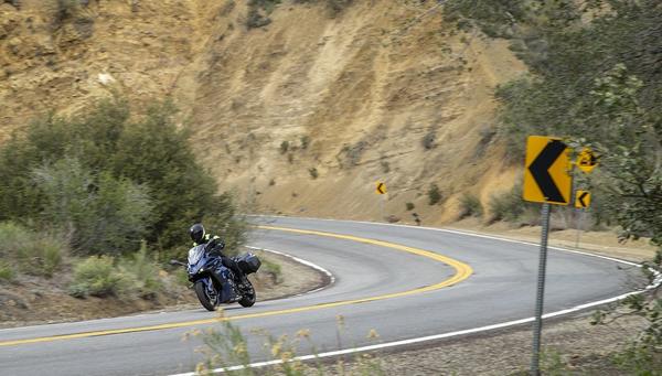 https://www.revzilla.com/common-tread/groovin-every-ride-ingrains-habits-so-make-them-good-ones?pid=5a287d4ee661f051628b4717&uhe=156c175ab1edf96cb040ef1b151299ac