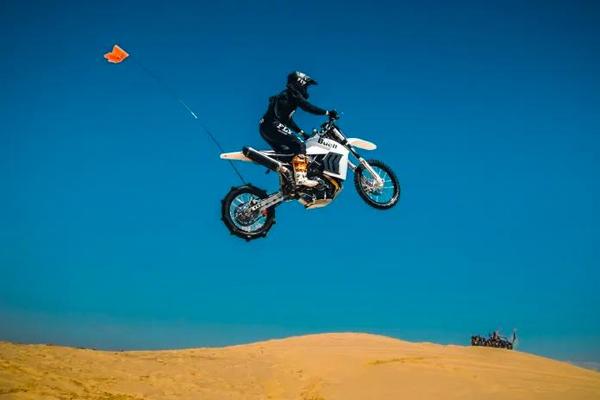 https://americanrider.com/motorcycles/buells-185-hp-dirtbike/2022/11/10?oly_enc_id=5023J9616390D1J