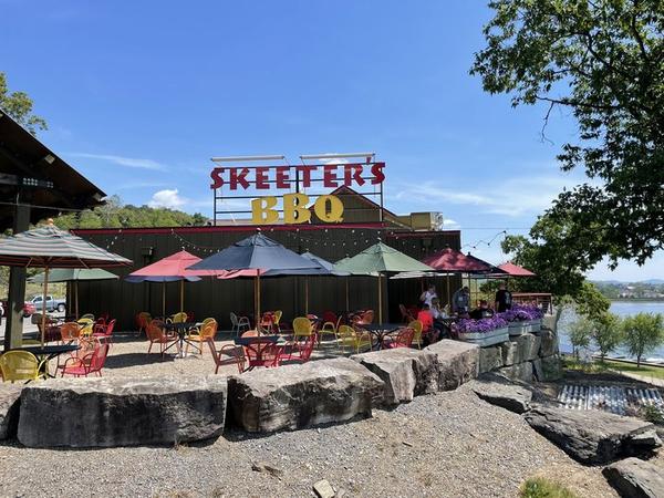 https://www.onlyinyourstate.com/pennsylvania/best-food-reader-recommendations-pa/?utm_medium=email&utm_source=pennsylvania&utm_campaign=newsletter&lctg=0000000000130643&utm_content=nlbuttonB1