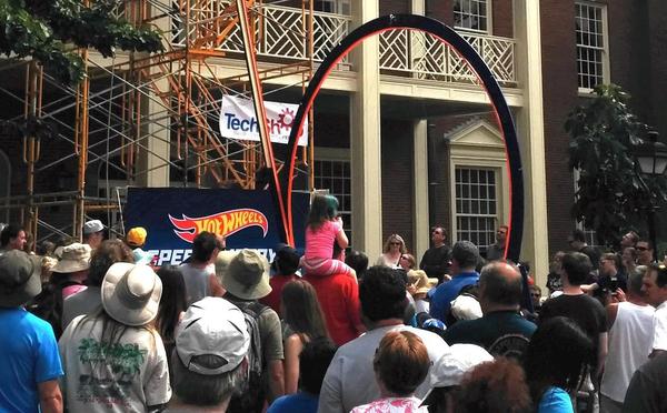 https://makezine.com/article/craft/physics-latest-record-breaking-hot-wheels-loop/