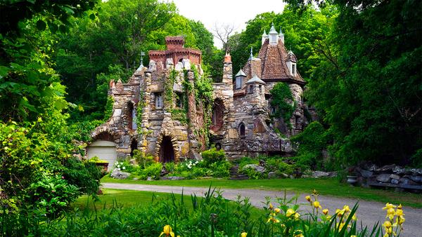 https://www.onlyinyourstate.com/new-york/wings-castle-ny/?utm_medium=email&utm_source=new-york&utm_campaign=newsletter&lctg=0000000000130643&utm_content=nlbuttonB6
