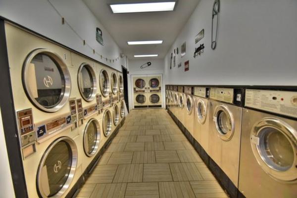https://www.onlyinyourstate.com/new-jersey/laundromat-speakeasy-bar-nj/?utm_medium=email&utm_campaign=newsletter&utm_source=new-jersey&utm_content=nlbuttonB2&eh_s2=6c515e9a7440282e8fd88a4e7e49d3939c84ff90bab9a9e68bbf5c9c383152f8