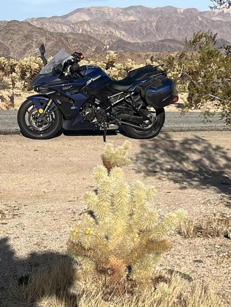 https://suzukicycles.com/street/2022/gsx-s1000gt-plus