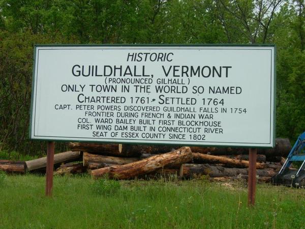 https://www.onlyinyourstate.com/vermont/tiny-towns-vt/?utm_medium=email&utm_source=vermont&utm_campaign=newsletter&lctg=0000000000130643&utm_content=nlbuttonB3