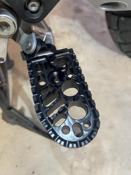 https://blackdogcw.com/bdcw-footpegs/