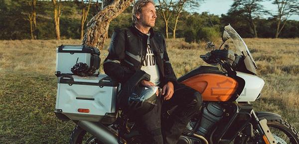 https://www.motorcycle.com/bikes/news/harley-davidson-ceo-jochen-zeitz-to-retire-44620252