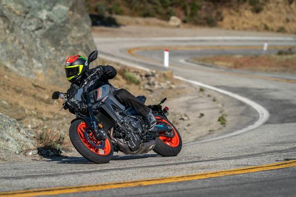 https://ridermagazine.com/2024/06/20/2024-yamaha-mt-09-video-review/?oly_enc_id=6355B3933423F7Z