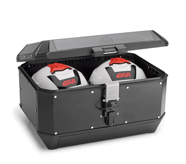 https://www.rideapart.com/news/516226/givi-alaska-top-case/