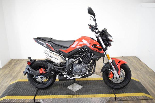 https://practicalmotoring.com.au/motorbikes/benelli-tnt-135/