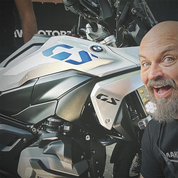 https://www.mortonsbmw.com/