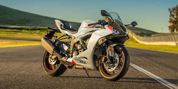 https://www.motorcyclepowersportsnews.com/2025-kawasaki-ninja-lineup/?oly_enc_id=4246I1851612J3I