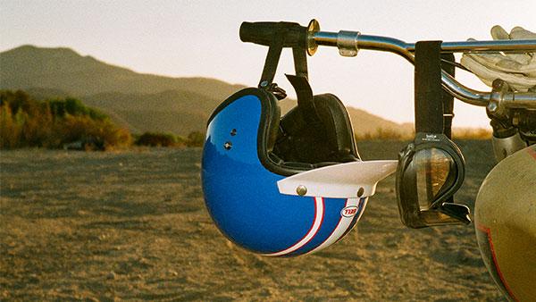 https://www.bellhelmets.com/community/motorcycles/mcqueen-custom-500.html
