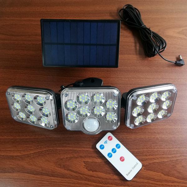 Lámpara solar triple