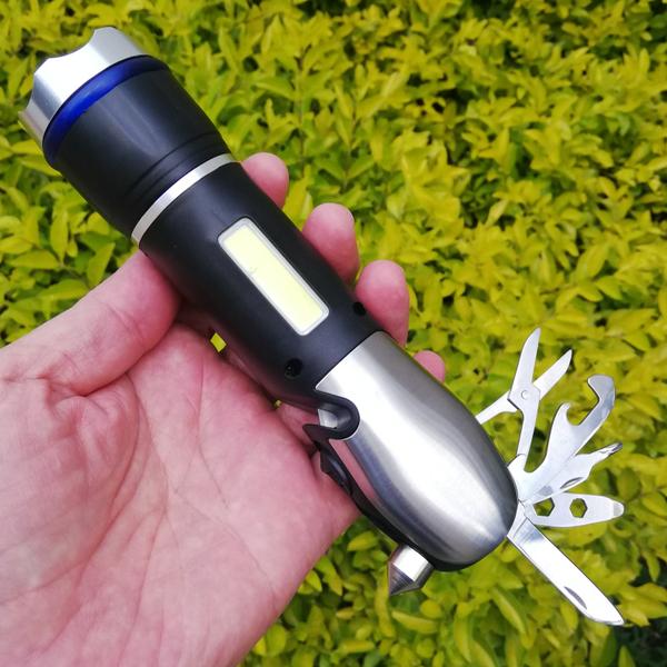 Linterna multi herramientas