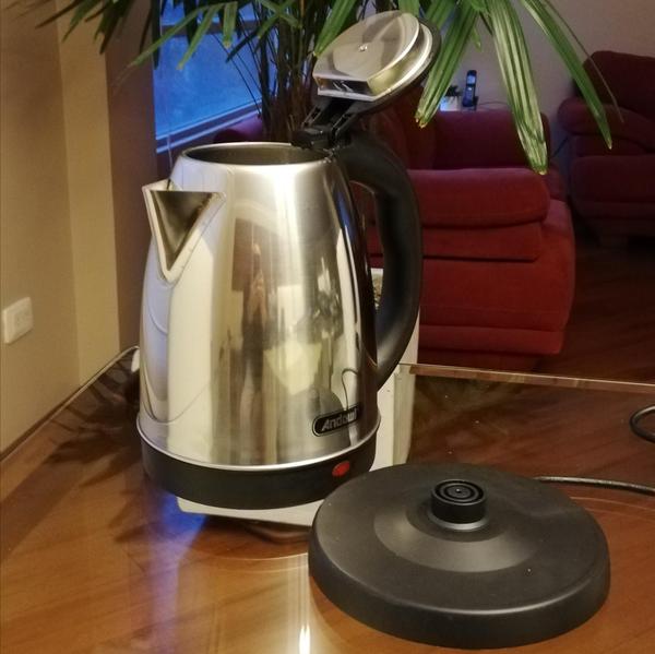 Jarra Hervidora 2LT.