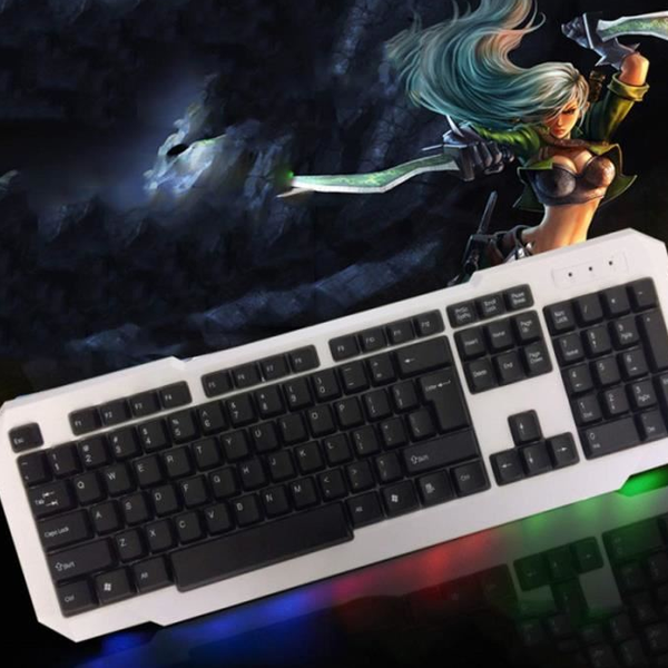 Teclado retroiluminado para juegos