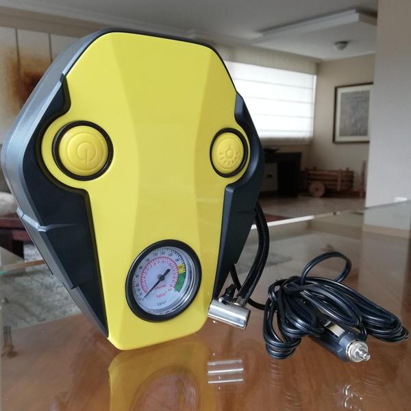 Compresor de aire con lámpara