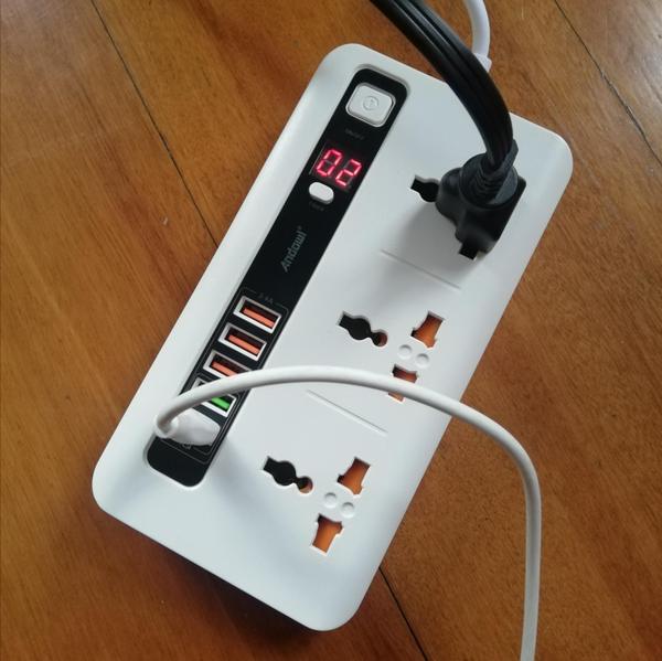 Enchufe Multifuncional