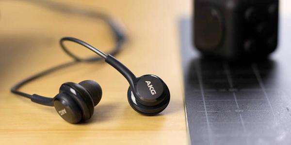 Audífonos AKG inalámbricos