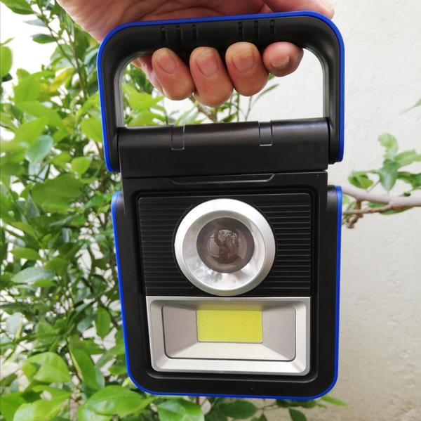 Lámpara solar portable