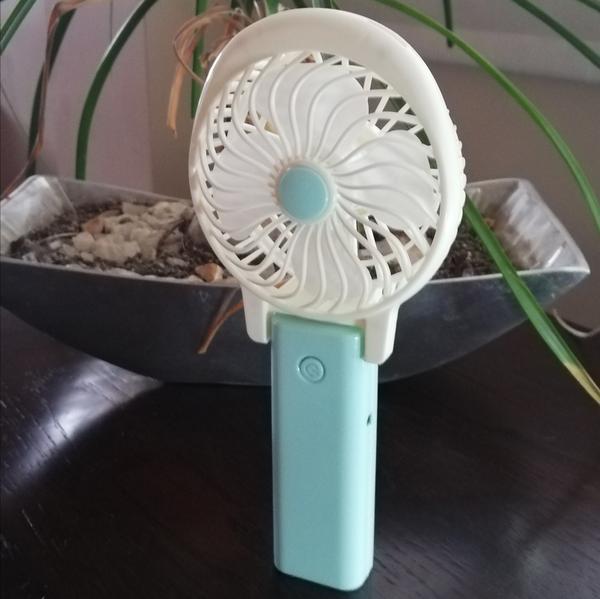 Mini ventilador de mano