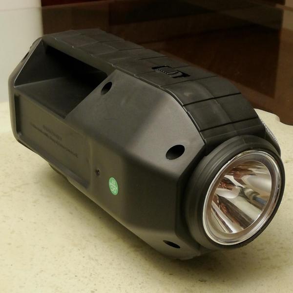 Parlante radio linterna