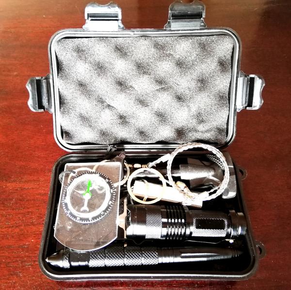 Kit de Supervivencia 12 en 1
