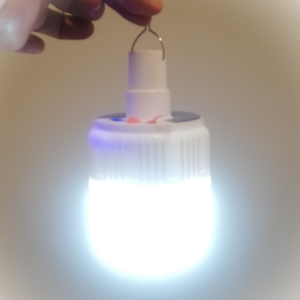 Foco Recargable y Solar de Emergencia