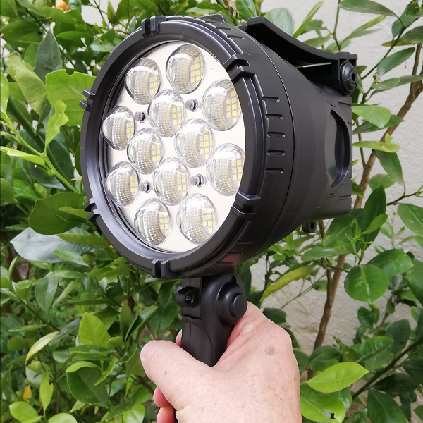 Linterna Ultra Fuerte de 200w