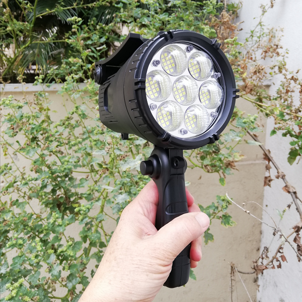 Linterna Ultra Fuerte de 100w 866A