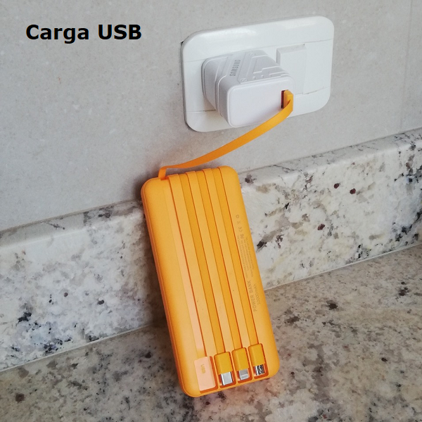 Cargador de celular 10.000mah 4 cables integrados.