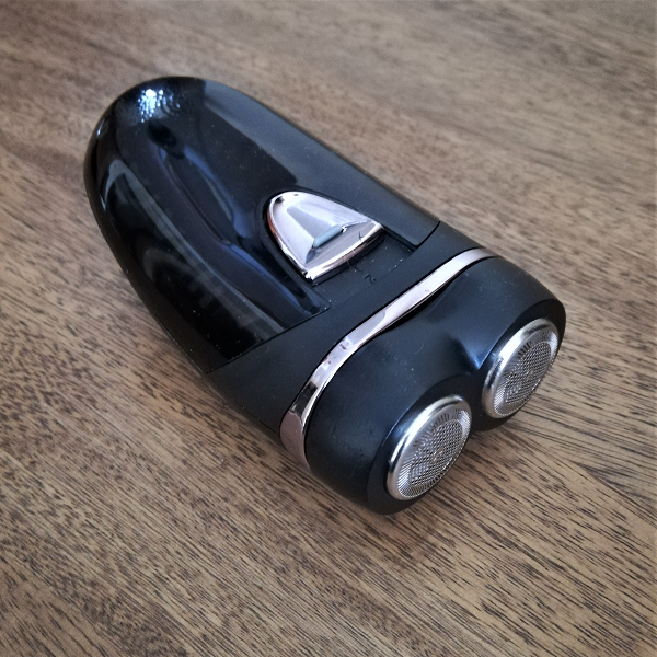 Afeotadora de bolsillo con linterna led