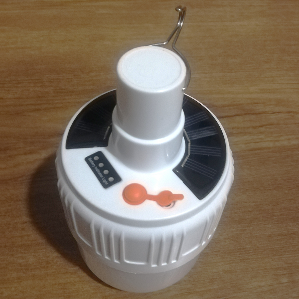 Foco Recargable y Solar de Emergencia