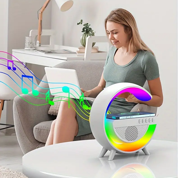 Lámpara G, Parlante y Cargador Inalámbrico.