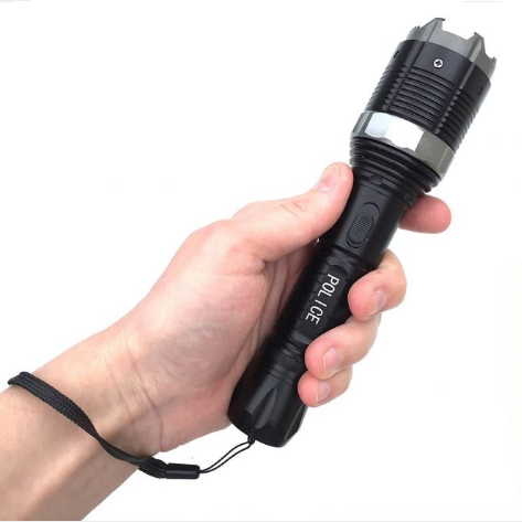 Linterna con electroshock