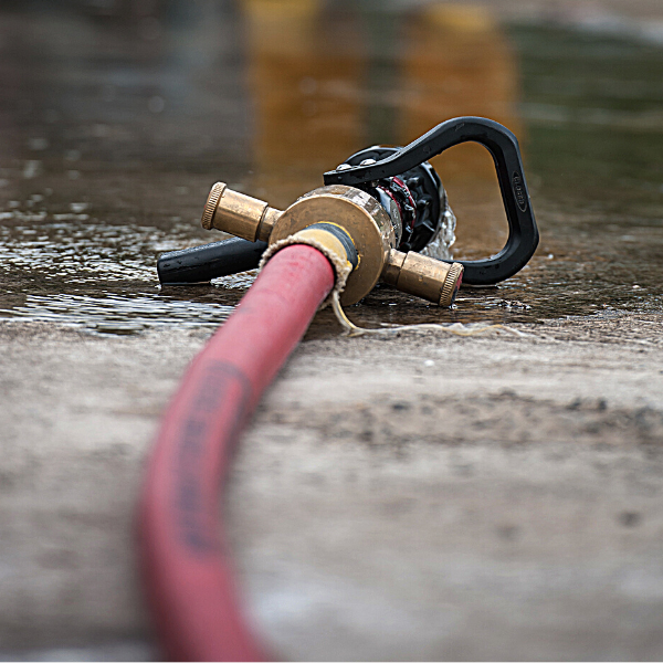 evacuatie met bedden over voorwerpen 