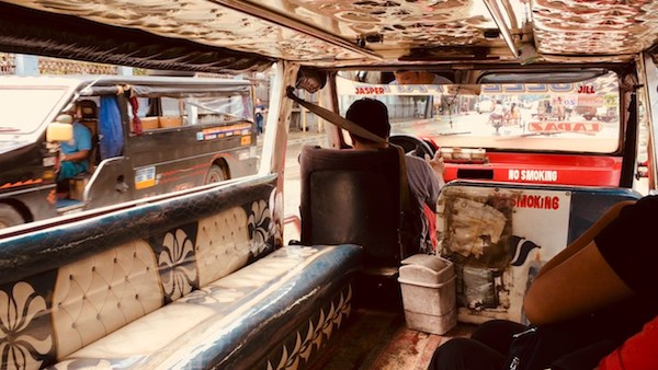 The Beginner's Guide to Riding in Jeepneys
